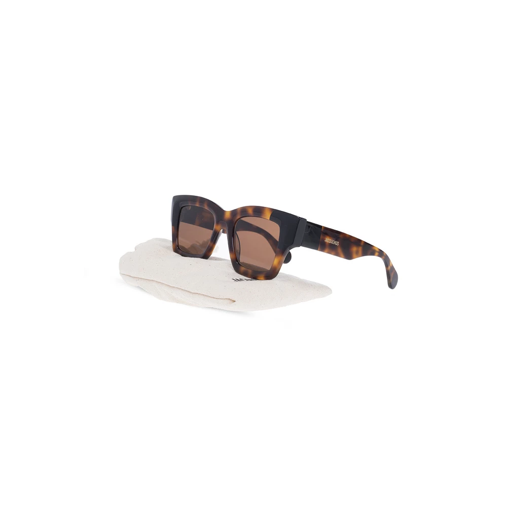 Jacquemus ‘Baci’ Sunglasses Brown 1 Jacquemus ‘Baci’ Sunglasses Brown